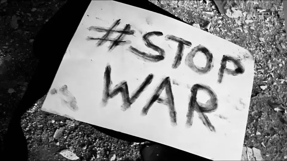 A insanidade da guerra: somos belicosos