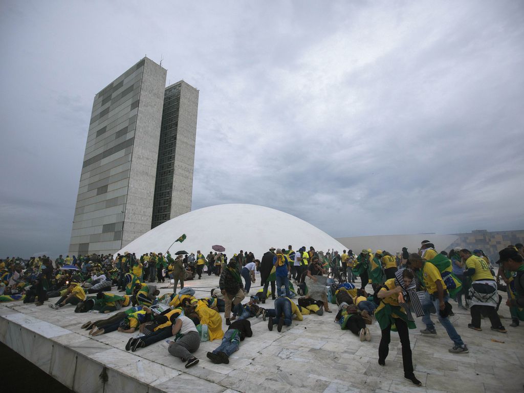 Atos de 8 de janeiro Comandante da Marinha atos golpistas