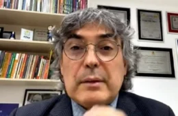 Roberta Garcia e Cesar Calejon entrevistam o deputado Carlos Giannazi