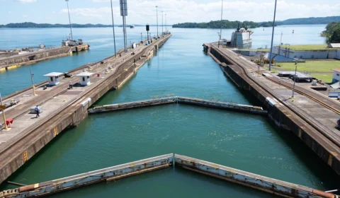 Seca histórica atinge o Canal do Panamá, com possíveis graves consequências ao comércio global