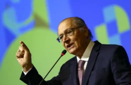 ‘Irresponsável e prepotente’, diz Alckmin sobre ‘calote’ do governo Bolsonaro nos precatórios