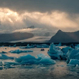 ICL Notícias vai ao ‘marco zero’ das mudanças climáticas: degelo inédito é alerta ao mundo