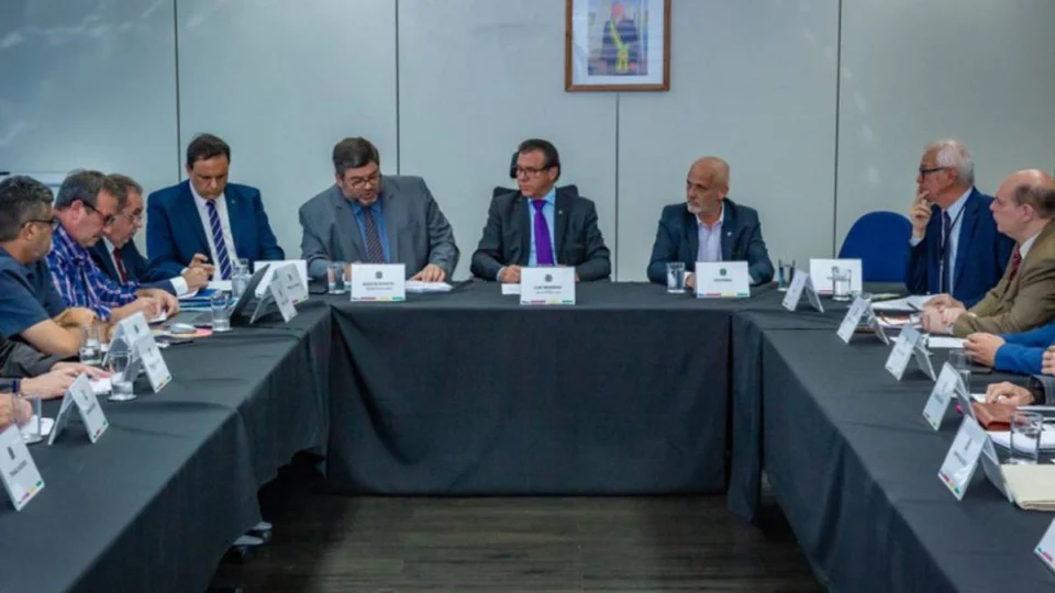 Governo, empresas e sindicatos chegam a acordo sobre trabalho nos feriados