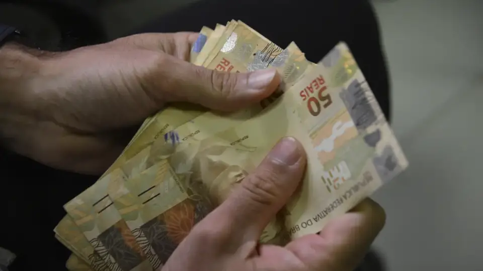 Abono Salarial: Ministério do Trabalho libera consulta de valores e datas de pagamento