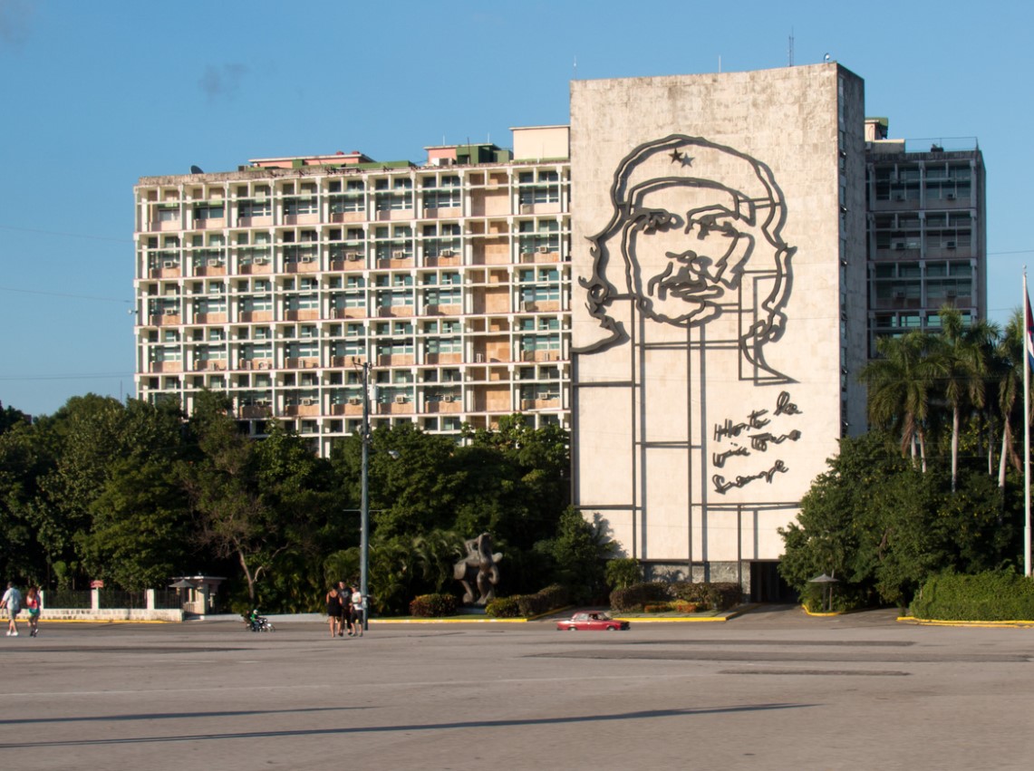 'Genocídio', diz embaixador de Cuba sobre bloqueio ao petróleo imposto pelos EUA