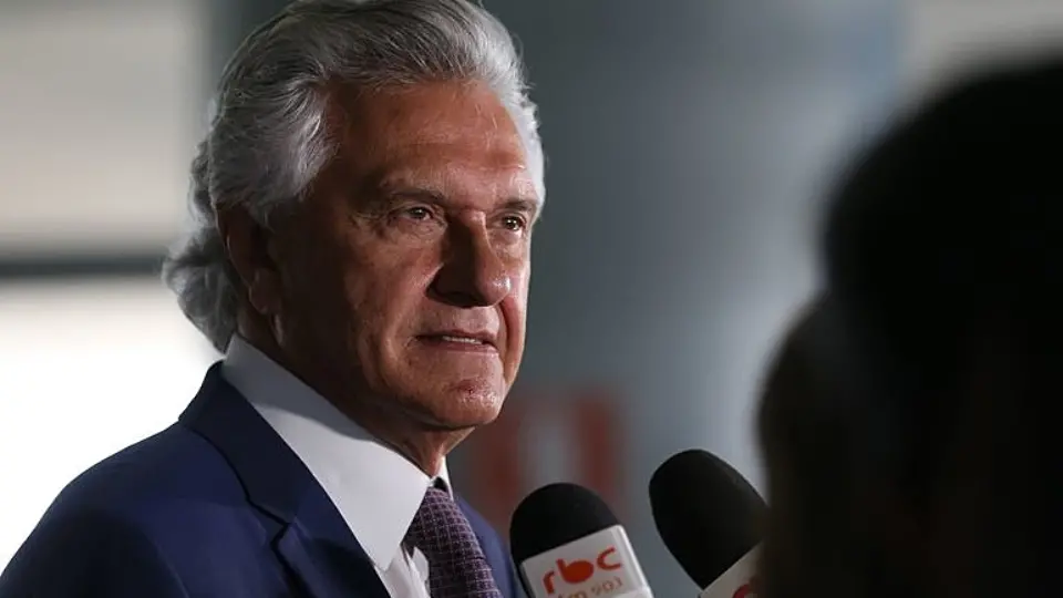 Caiado lança pré-candidatura ao Planalto com partido dividido e bolsonarismo desconfiado