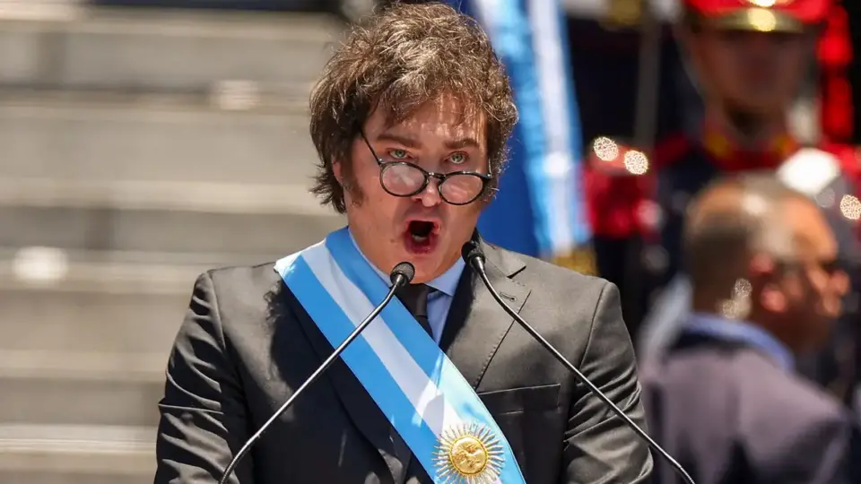 O golpe financeiro de Milei usando as redes sociais