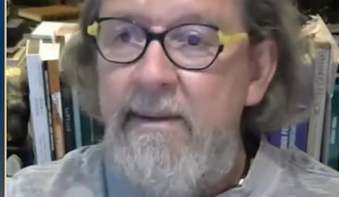 Advogado Kakay comenta as consequências judiciais das ações de Bolsonaro