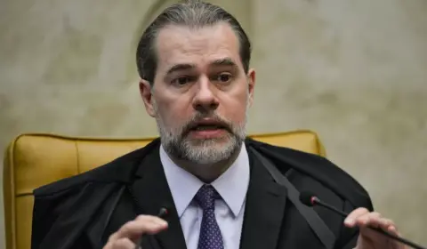 Toffoli viajou no avião do principal doador de campanha da esposa de sócio do Master, explica Luís Costa Pinto