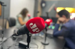 Jovem Pan é multada em R$ 1,5 milhão por campanha de desinformação; MPF vai recorrer