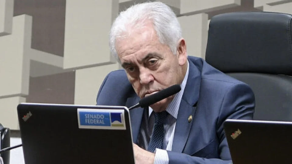 Diretor da Braskem admite culpa da empresa por afundamento em Maceió