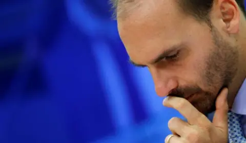 O envolvimento dos filhos de Bolsonaro no episódio da Embaixada da Hungria