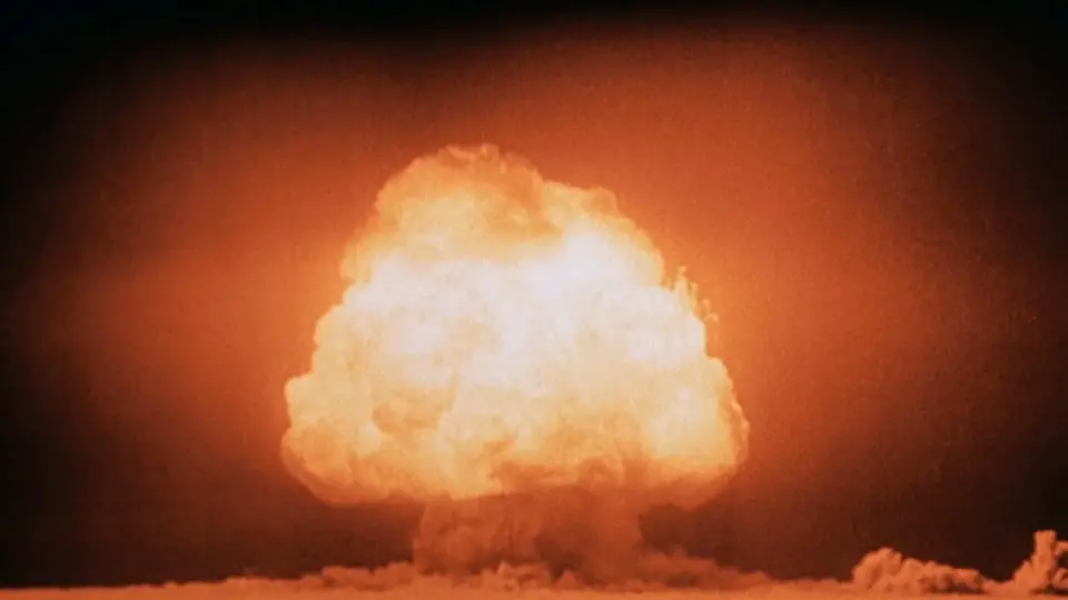 Mundo fica sem controle nuclear entre potências pela 1ª vez em meio século