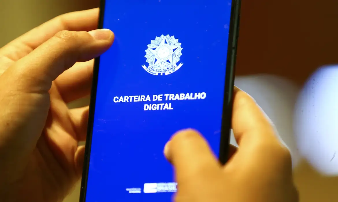desemprego Aplicativo da Carteira Digital de Trabalho é um dos meios para solicitar seguro-desemprego