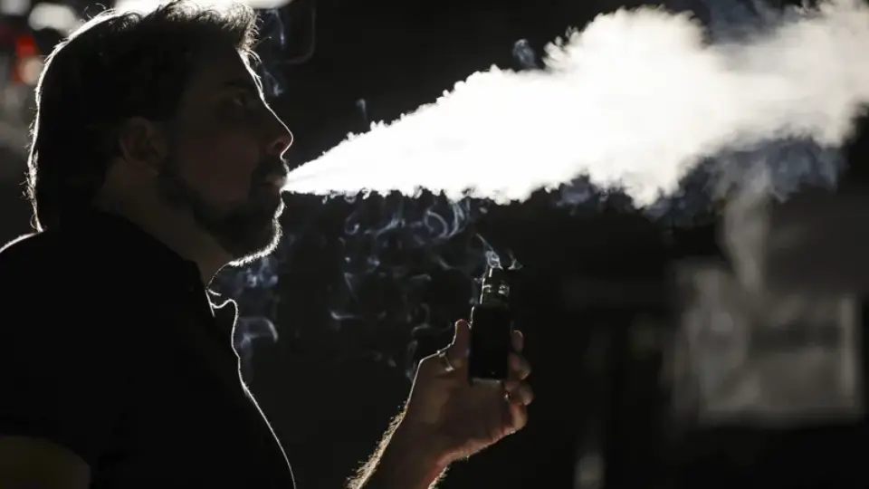 Gigantes de e-commerce são cúmplices da venda ilegal de vapes, mostra decisão judicial inédita