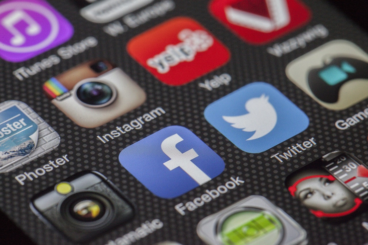 Meta é dona do Facebook e do Instagram (Reprodução)