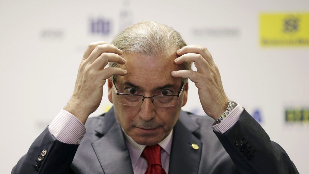 As rádios piratas de Eduardo Cunha