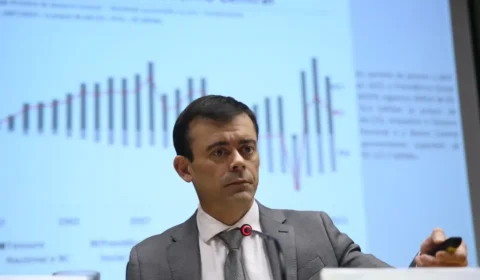 Secretário do Tesouro defende pacto entre poderes em nome do equilíbrio fiscal