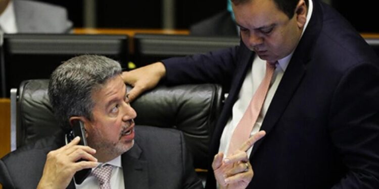 Lira e Elmar Nascimento