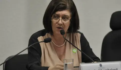 Petrobras avalia aumento da gasolina, mas monitora avanço do etanol no mercado