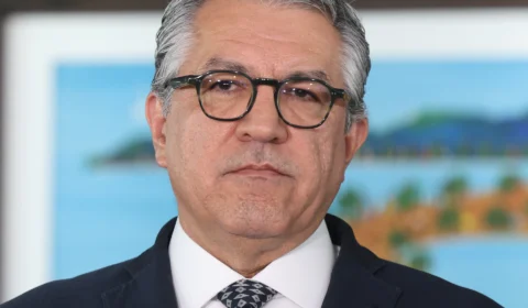 Proposta para compensar desoneração da folha continua na mesa, diz Padilha