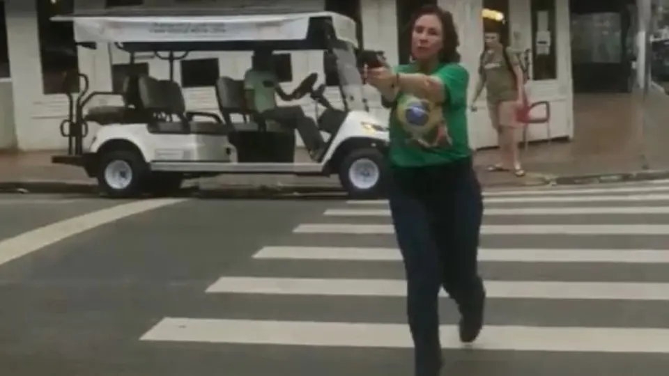 Jornalista perseguido por Zambelli tem prisão decretada; entenda caso