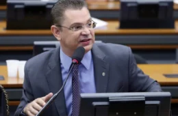 PL reage à suspensão da Lei da Dosimetria e protocola nova PEC da Anistia