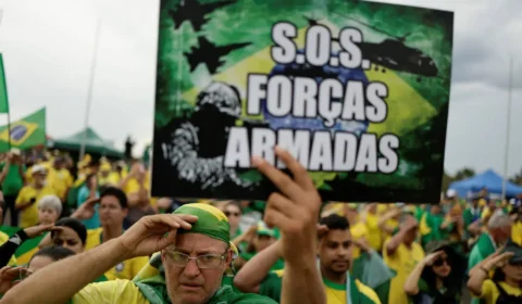 Bolsonarismo raiz lembra farra do Viagra e acusa ingratidão