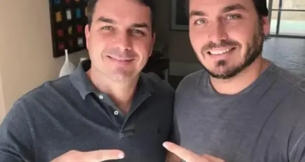 Assessora de Carlos Bolsonaro marcou encontro com suspeitos de lavagem de dinheiro