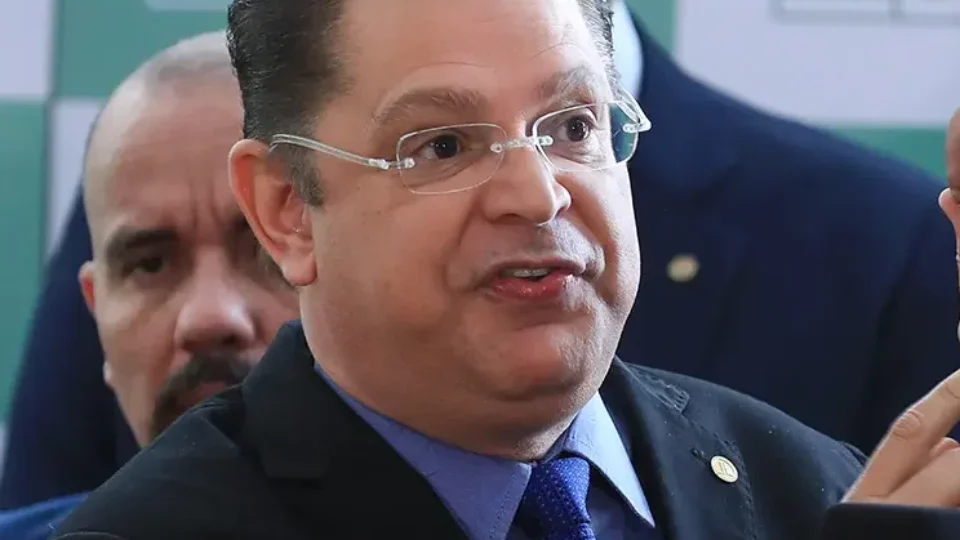 PL se articula para atrapalhar governo e tentar barrar taxação de super-ricos
