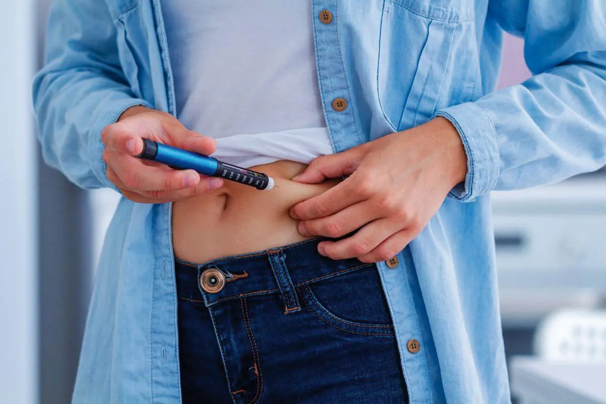 caneta patente Saiba quais são as canetas emagrecedoras sem aval da Anvisa vendidas no Brasil e seus riscos