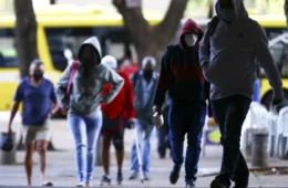 Frente fria provoca chuva forte no Sul e mantém tempo instável em várias regiões do país