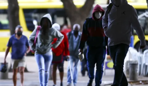 Previsão do tempo: frente fria muda cenário em parte do país, mas calor resiste