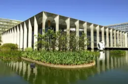 Educafro propõe conciliação após apontar falhas no sistema de cotas do Itamaraty