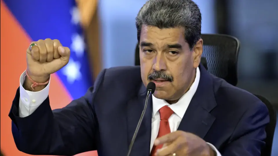 Maduro mobiliza 4,5 milhões de homens diante de ameaças dos EUA