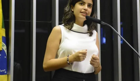 Centrão resiste à emenda de Tabata que corrige tabela do IR pela inflação