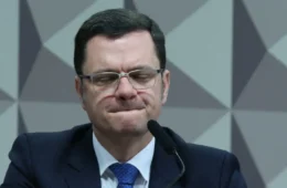 PGR constata falsificação de bilhete aéreo apresentado por defesa de Anderson Torres