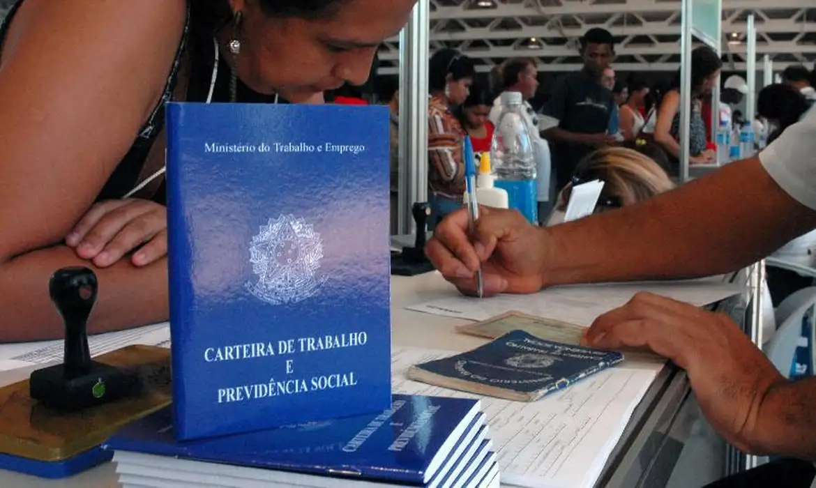 IBGE: Desocupação se mantém estável em 12 estados no 1º tri, mas sobe em 15