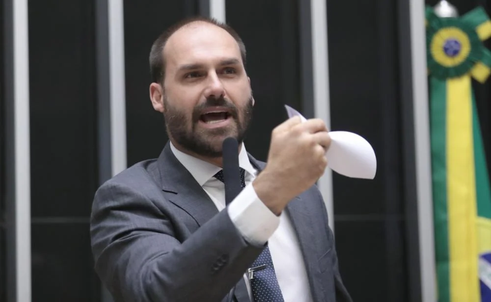 STF abre inquérito contra Eduardo Bolsonaro por atuação nos EUA; Moraes será relator