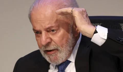 Bets: Lula apoia proposta de Kajuru que proíbe apostas em cartão amarelo e vermelho