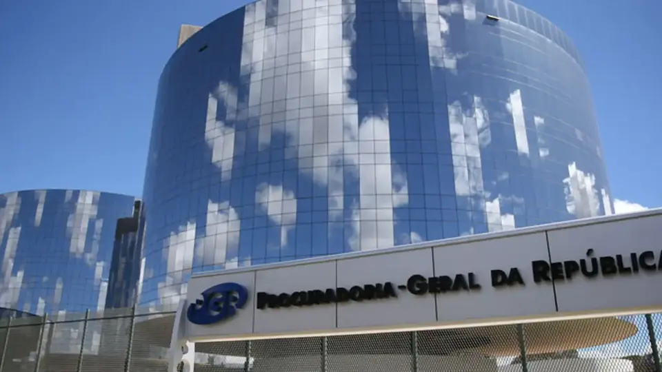PGR pede condenação de generais: núcleo militar foi crucial para trama golpista