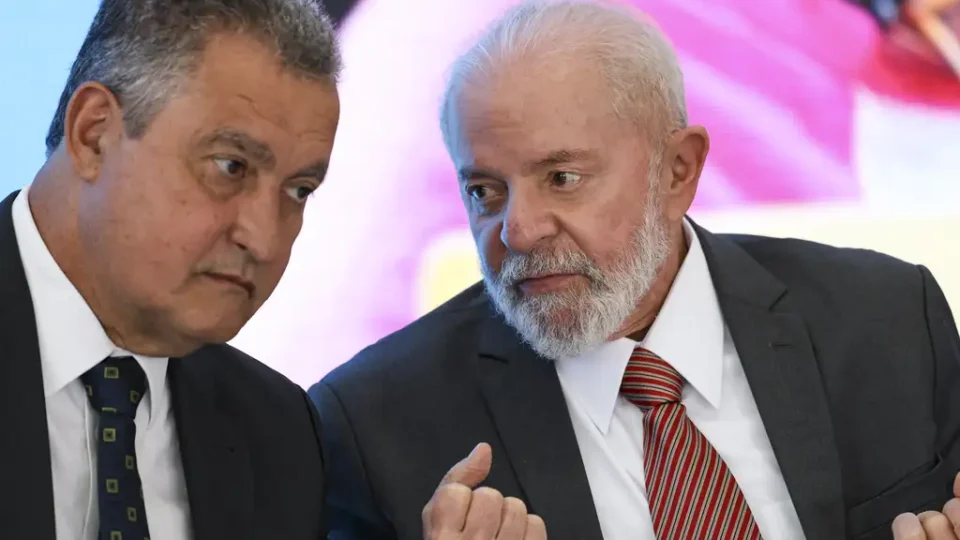 Rui Costa: Governo Lula prepara projeto para regulamentar big techs em meio a pressão dos EUA