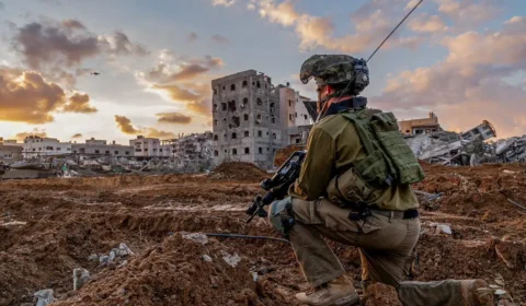 Cinco palestinos são mortos pelas forças israelenses em Gaza
