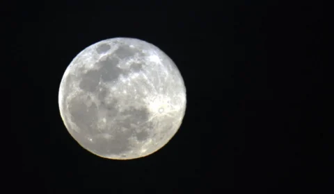 Última superlua de 2025 ocorre nesta quinta-feira (4)
