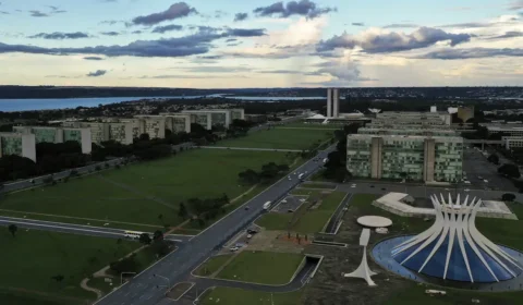 Governo bloqueia R$ 4,6 bilhões em emendas para cumprir regras fiscais