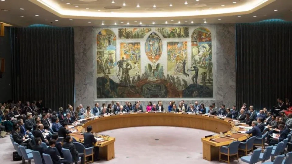 China e Rússia vetam resolução e Conselho da ONU não aprova decisão sobre Ormuz