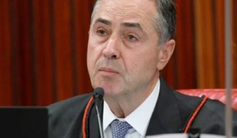 Barroso nega pedido de Bolsonaro para barrar Zanin e Dino em julgamento