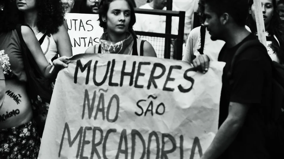 Violência doméstica altera a rotina de sete em cada dez mulheres no Brasil