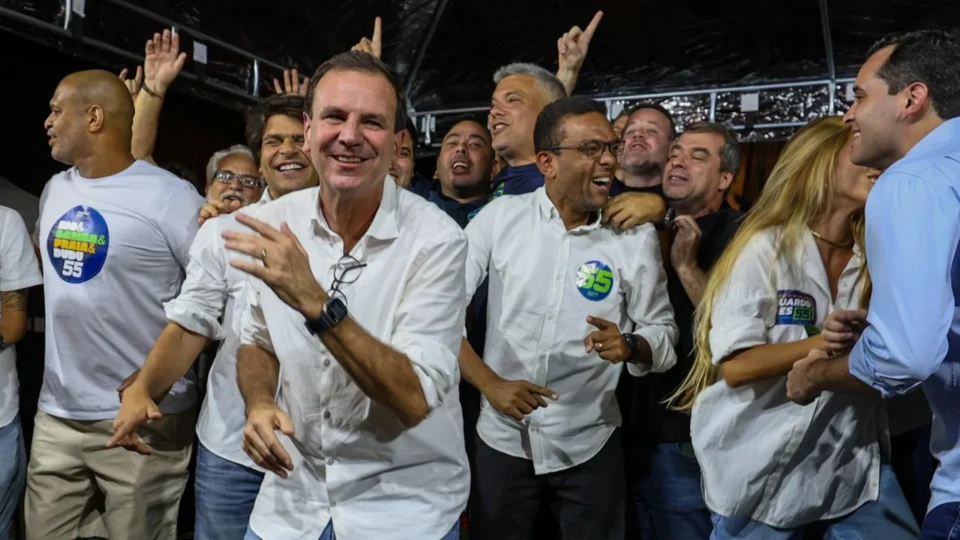 Ovelhas desgarradas do cercadinho bolsonarista