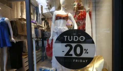 Black Friday tem melhor desempenho desde 2020 com destaque para comércio físico